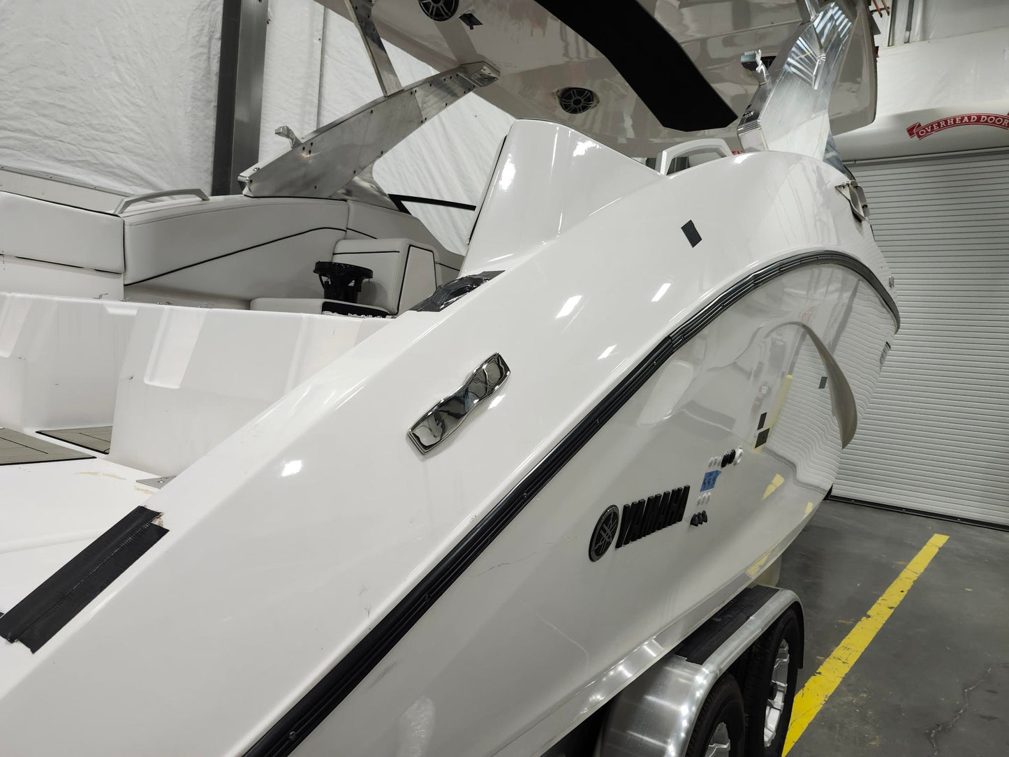 8" Contoured Body Absolute Flush Pull Up Cleat